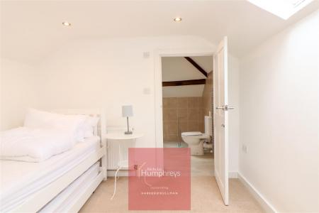 2 bedroom Apartment to let in West Borough, Wimborne