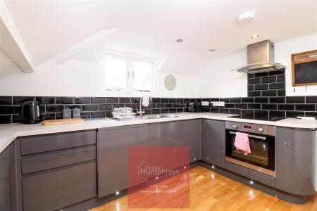 2 bedroom Apartment to let in West Borough, Wimborne