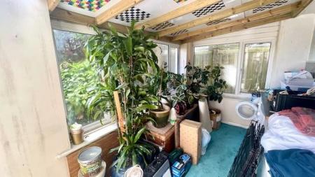 2 bedroom Detached bungalow for sale in DE MONTFORT ROAD MERLEY WIMBORNE