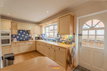 3 bedroom Property for sale in Audemer Court, Ringwood