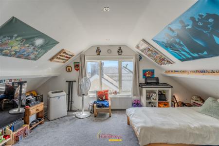 3 bedroom Property for sale in Manor Road, Ringwood