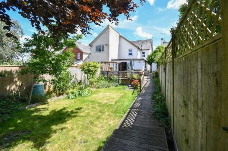 3 bedroom Property for sale in Manor Road, Ringwood