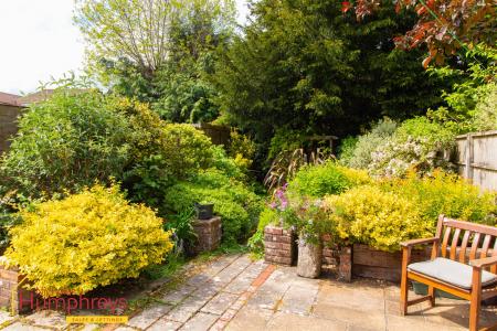 2 bedroom Semi-detached house to let in ST CATHERINES, WIMBORNE