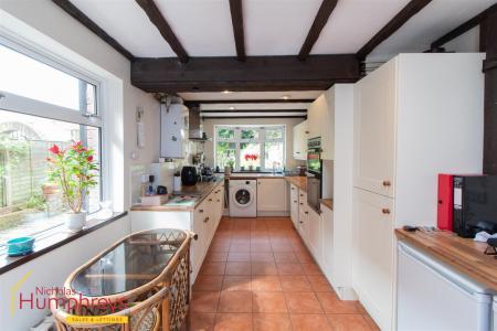 2 bedroom Semi-detached house to let in ST CATHERINES, WIMBORNE