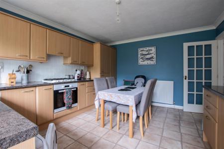 3 bedroom Detached house for sale in Saddle Close, Wimborne