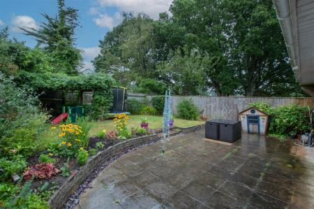 3 bedroom Detached house for sale in Saddle Close, Wimborne