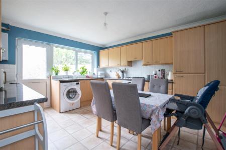 3 bedroom Detached house for sale in Saddle Close, Wimborne