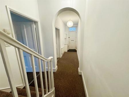 2 bedroom Terraced House to let in West Street, Wimborne