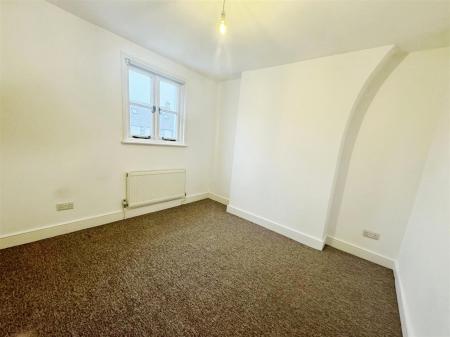 2 bedroom Terraced House to let in West Street, Wimborne