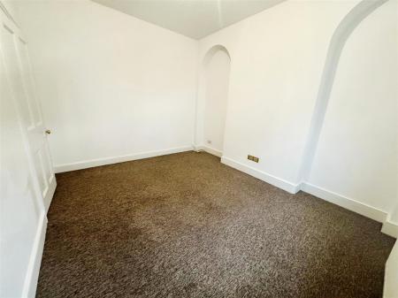 2 bedroom Terraced House to let in West Street, Wimborne