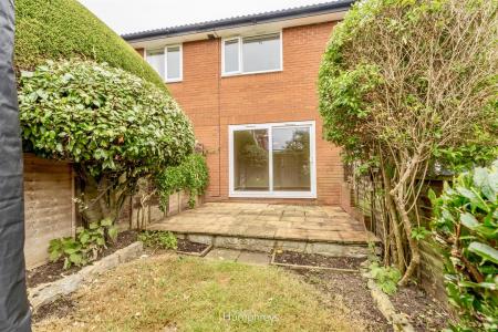 2 bedroom Terraced House to let in Colt Close, Wimborne