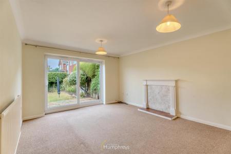 2 bedroom Terraced House to let in Colt Close, Wimborne