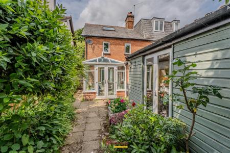 3 bedroom Semi-detached house for sale in Greenhill Close, Wimborne