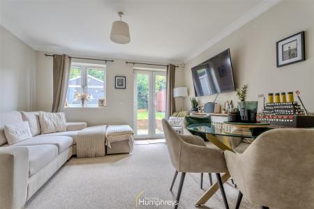 2 bedroom Semi-detached house to let in Bridle Way, Colehill