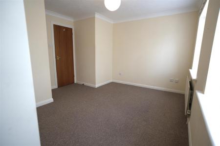 2 bedroom Terraced House to let in Sheppards Field, Wimborne
