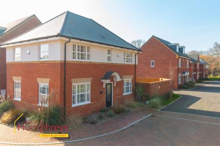 4 bedroom Detached house for sale in Thresher Way, Wimborne