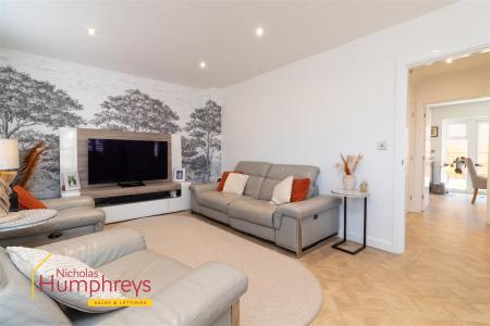 4 bedroom Detached house for sale in Thresher Way, Wimborne