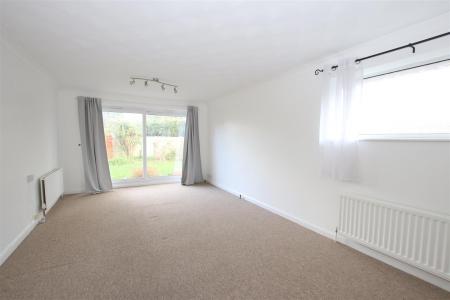 2 bedroom Detached bungalow to let in St Just Close, Ferndown