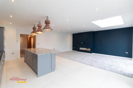 5 bedroom Detached bungalow for sale in Martindale Avenue, Wimborne