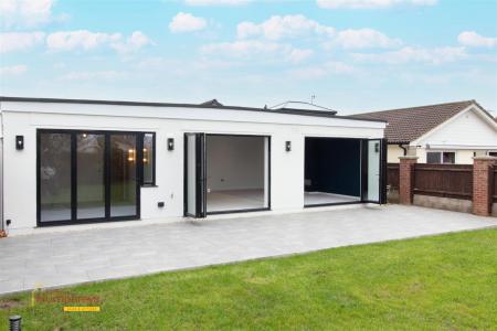 5 bedroom Detached bungalow for sale in Martindale Avenue, Wimborne