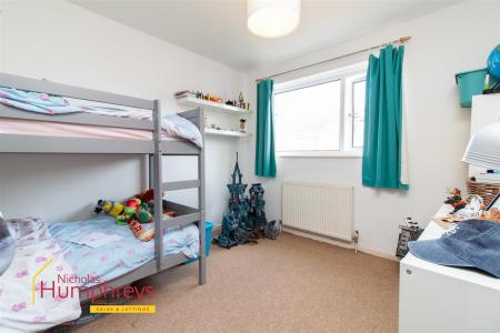 3 bedroom Terraced House to let in Coventry Close, Wimborne