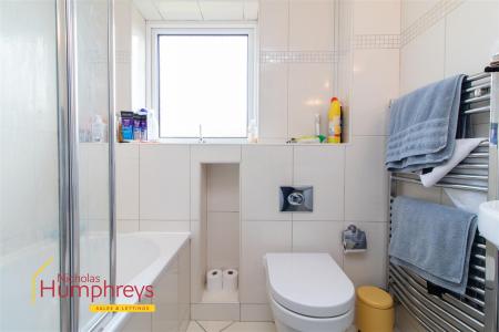 3 bedroom Terraced House to let in Coventry Close, Wimborne