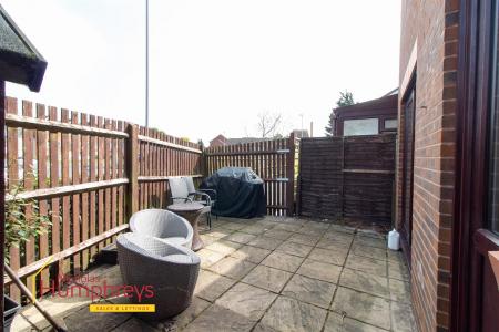 3 bedroom Detached house to let in VALLIS CLOSE, BAITER PARK, POOLE