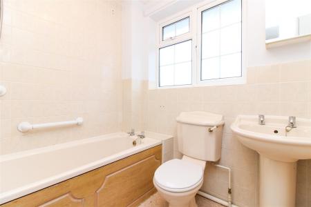 3 bedroom Semi-detached house to let in Warren Walk, Ferndown