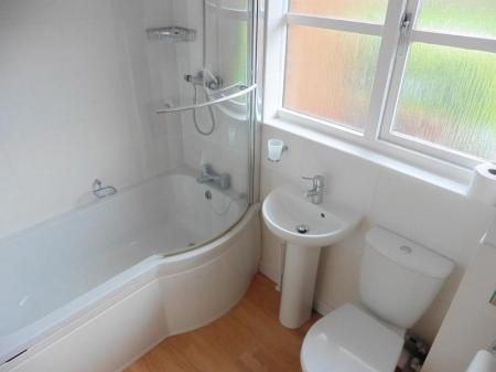 3 bedroom End of terrace house to let in Waldren Close, Baiter Park