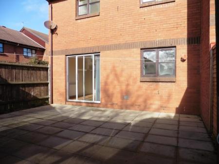 3 bedroom End of terrace house to let in Waldren Close, Baiter Park