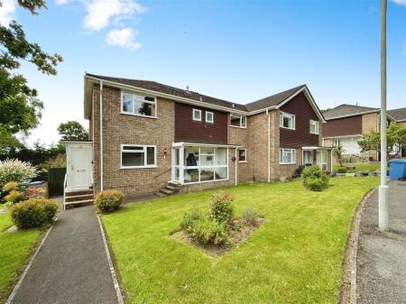 Birkdale Court, Broadstone