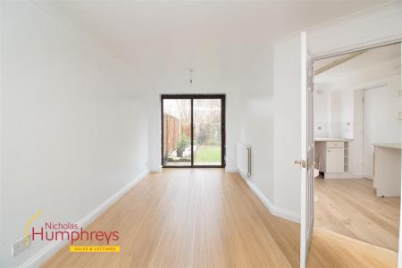 3 bedroom Detached house to let in Albion Way, Verwood