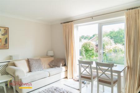 3 bedroom Detached bungalow to let in Albany Drive, Three Legged Cross