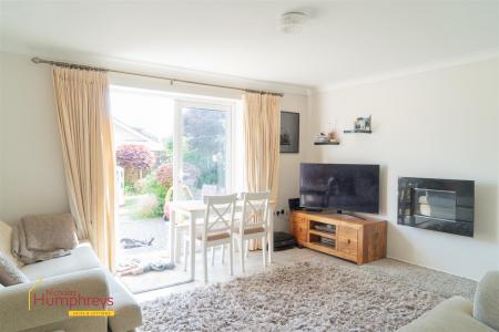 3 bedroom Detached bungalow to let in Albany Drive, Three Legged Cross