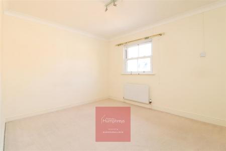 3 bedroom Town house to let in West Street, Wimborne