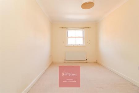 3 bedroom Town house to let in West Street, Wimborne