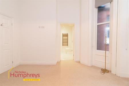 2 bedroom Apartment to let in Durley Gardens, Bournemouth