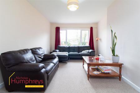 4 bedroom Semi-detached house to let in GURNEY ROAD, CORFE MULLEN