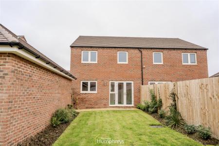 3 bedroom Semi-detached house to let in Hainault Drive, Bournemouth