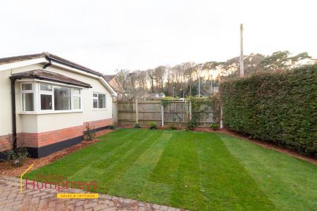 4 bedroom Detached bungalow to let in Mallard Road, Wimborne