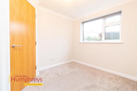 4 bedroom Detached bungalow to let in Mallard Road, Wimborne