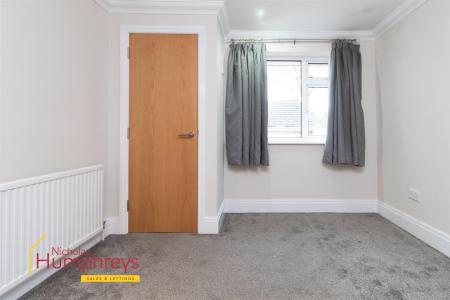 4 bedroom Detached bungalow to let in Mallard Road, Wimborne