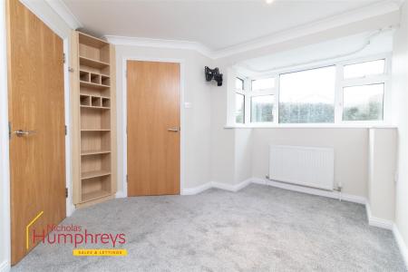 4 bedroom Detached bungalow to let in Mallard Road, Wimborne