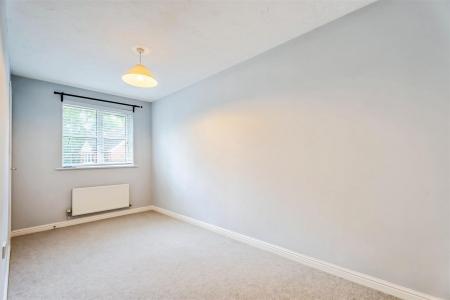 4 bedroom Detached house to let in Pennine Way, Verwood