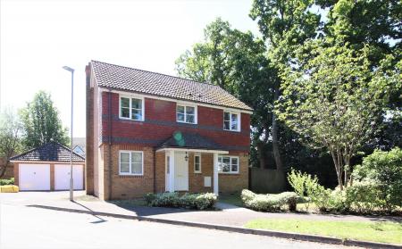 Pennine Way, Verwood
