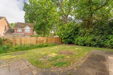 4 bedroom Detached house to let in Pennine Way, Verwood