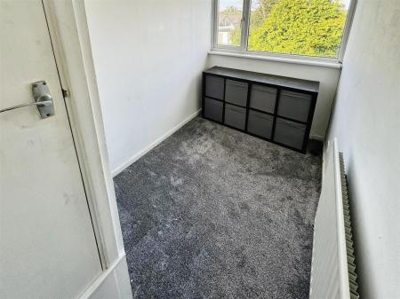 4 bedroom Semi-detached house to let in Heathfield Road, West Moors