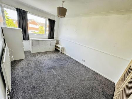 4 bedroom Semi-detached house to let in Heathfield Road, West Moors