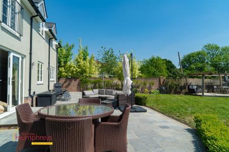 4 bedroom Detached house to let in Tower Close, Chalbury, Wimborne