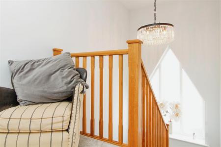 4 bedroom Detached house to let in Canford Magna, Wimborne